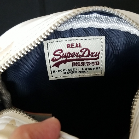 REAL SUPERDRY BLACK LABEL-LIMITED EDITION SIDE BAG WHTE/ WITH STARS & BLU GLITT - Picture 6 of 8